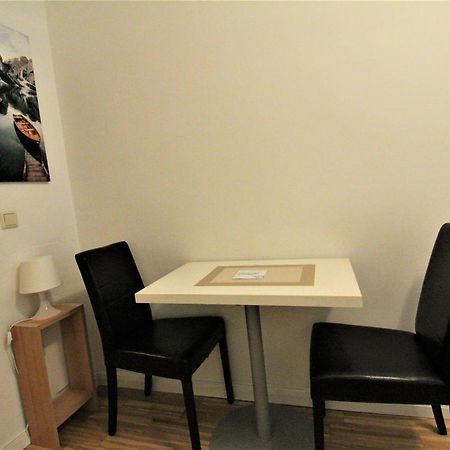 Small Studio Close To City Center Vienna Exterior photo