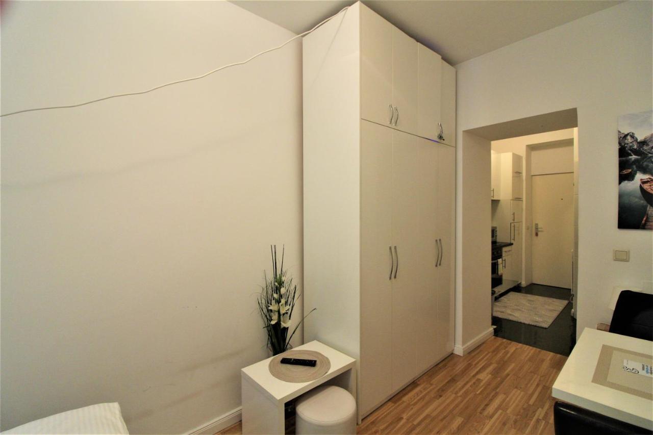 Small Studio Close To City Center Vienna Exterior photo