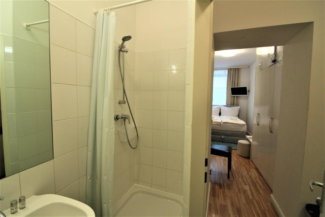 Small Studio Close To City Center Vienna Exterior photo